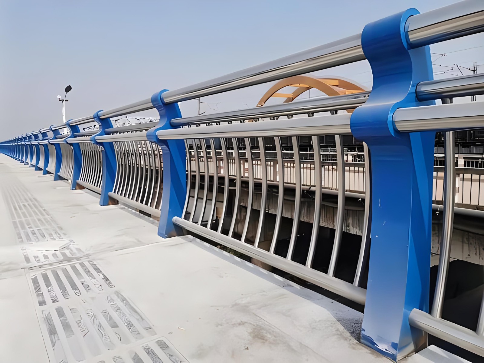 三沙不锈钢复合管护栏制造工艺要求及其重要性